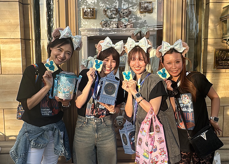 Loverystlalスタッフフォトギャラリー